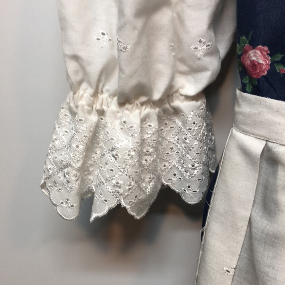 Handmade Dirndl Dress Floral Navy White eyeleted Lace Details apron Women's S M - Picture 6 of 11